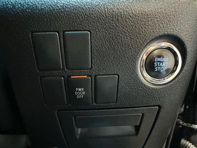 2017 Toyota Vellfire - Thumbnail