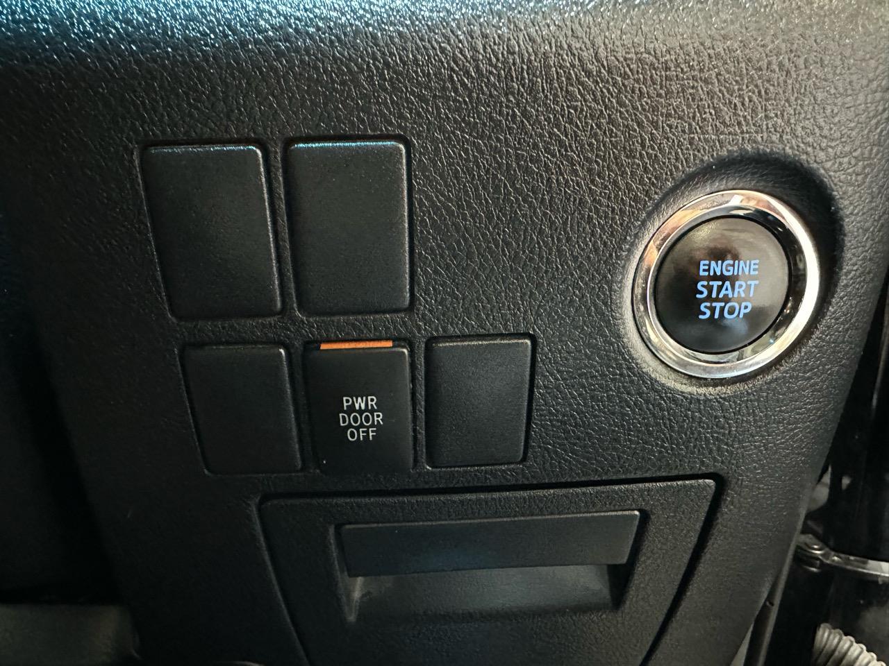2017 Toyota Vellfire