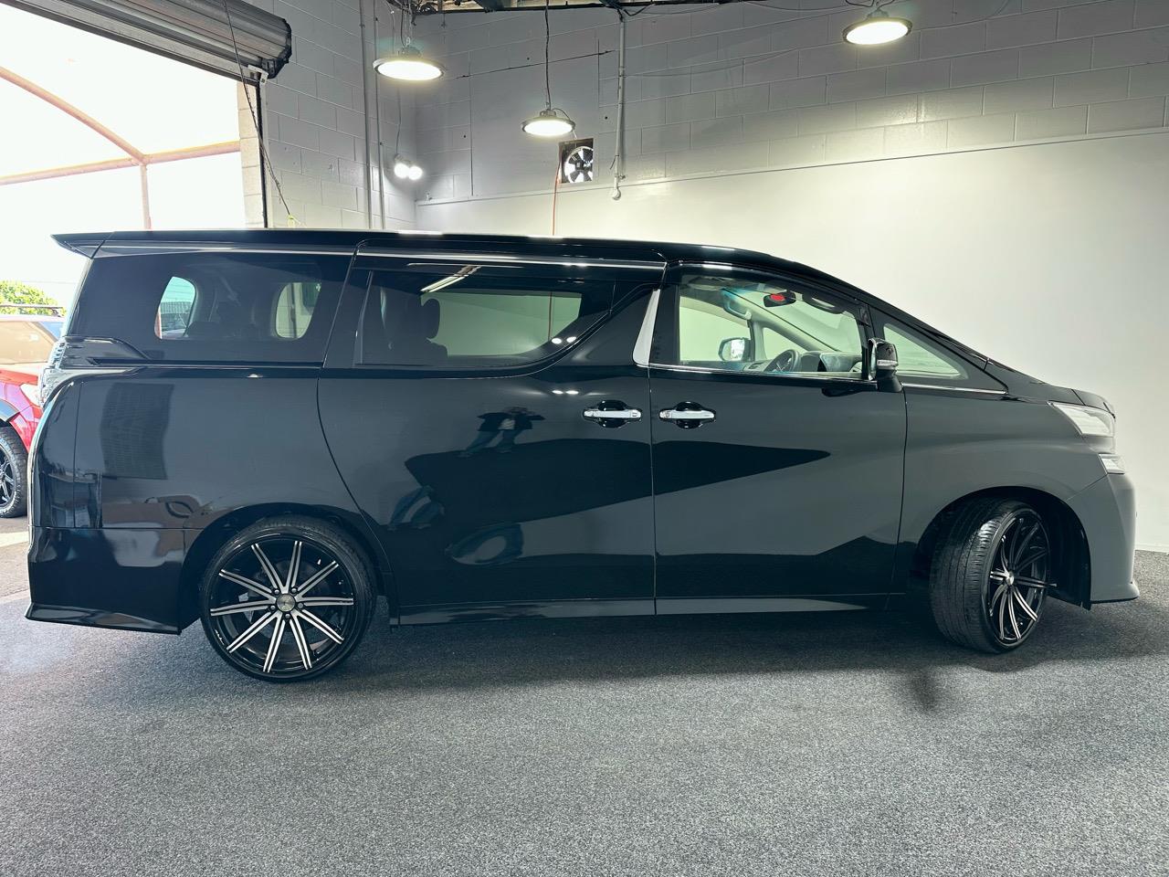 2017 Toyota Vellfire