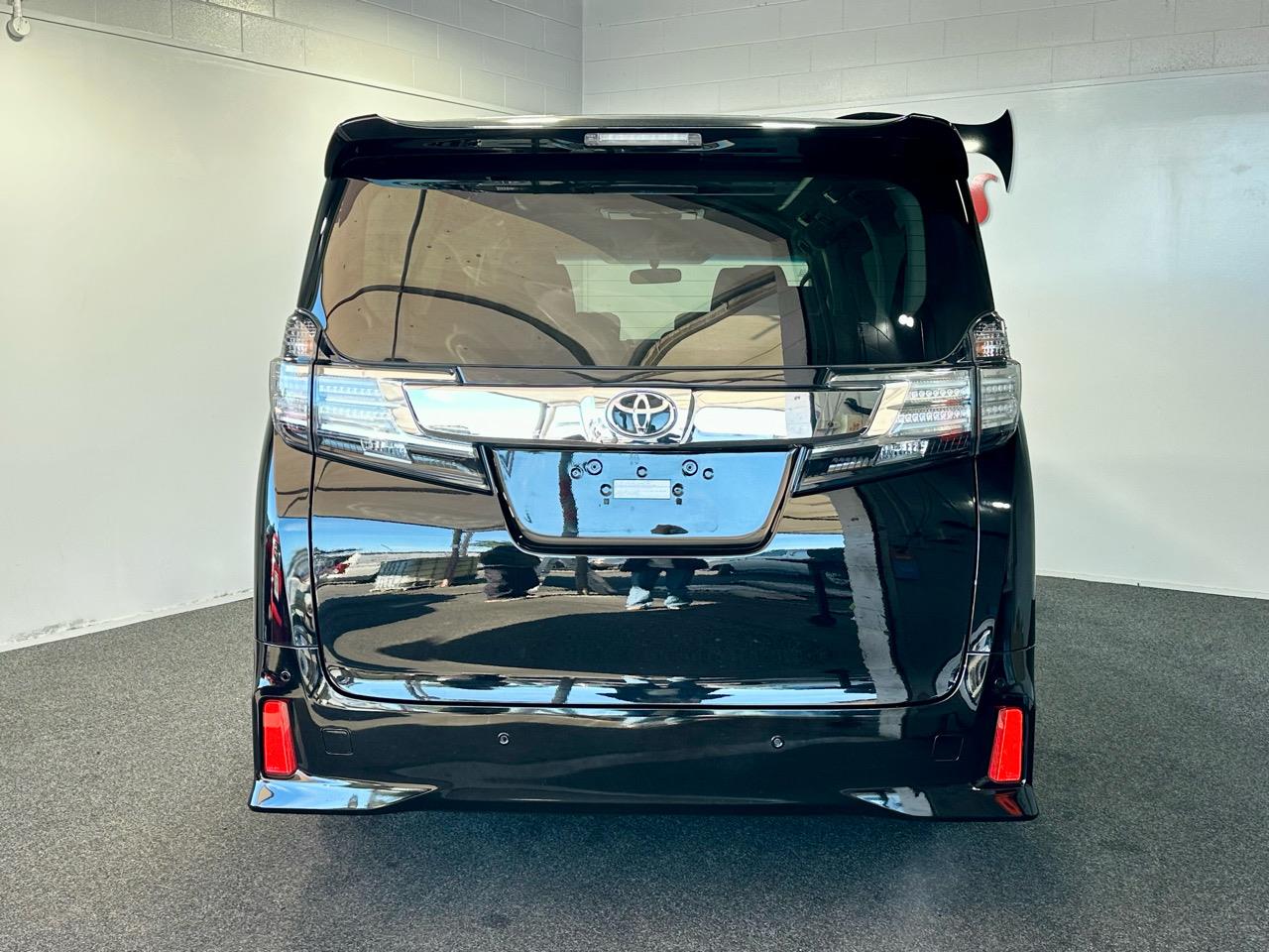 2017 Toyota Vellfire