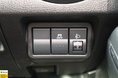 2015 Mazda Verisa - Thumbnail