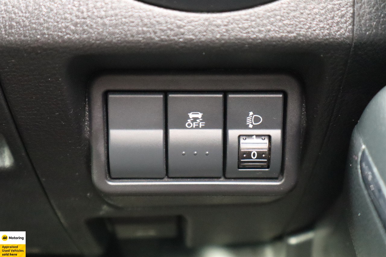 2015 Mazda Verisa