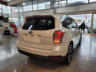 2015 Subaru Forester - Thumbnail
