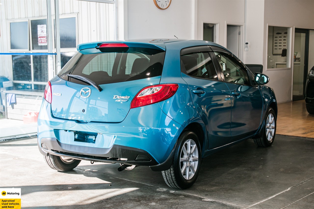 2012 Mazda Demio