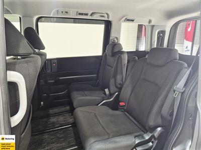 2012 Honda STEPWAGON - Thumbnail