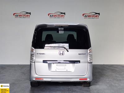 2012 Honda STEPWAGON - Thumbnail