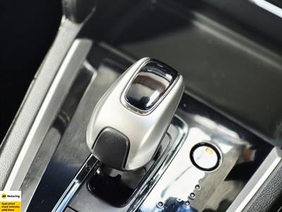 2017 Honda Shuttle - Thumbnail