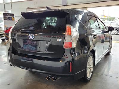 2012 Toyota Prius - Thumbnail