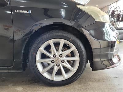 2012 Toyota Prius - Thumbnail