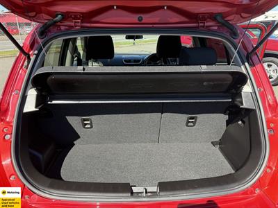 2015 Suzuki Swift - Thumbnail