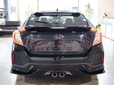 2018 Honda Civic - Thumbnail