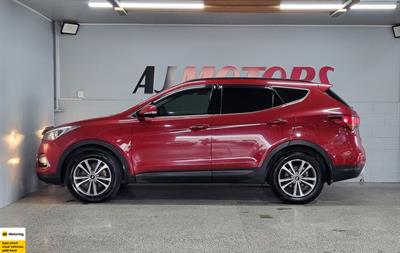 2016 Hyundai Santa Fe - Thumbnail