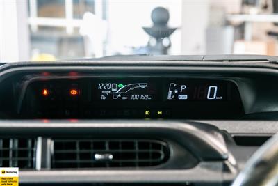 2016 Toyota Aqua - Thumbnail
