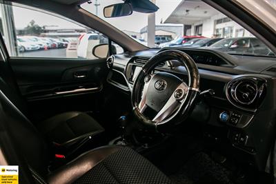 2016 Toyota Aqua - Thumbnail