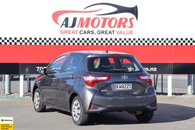 2017 Toyota Yaris - Thumbnail
