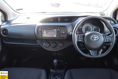 2017 Toyota Yaris - Thumbnail