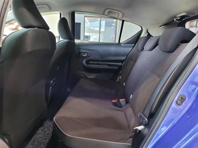 2016 Toyota Aqua - Thumbnail