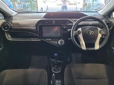 2016 Toyota Aqua - Thumbnail