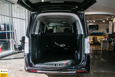 2012 Honda Step Wagon - Thumbnail