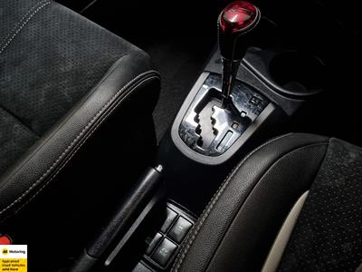 2015 Toyota Aqua - Thumbnail