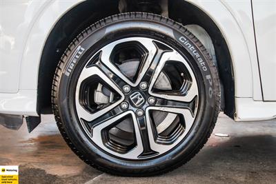 2014 Honda Vezel - Thumbnail