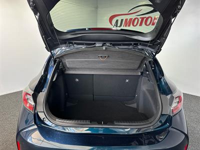 2018 Toyota Corolla - Thumbnail