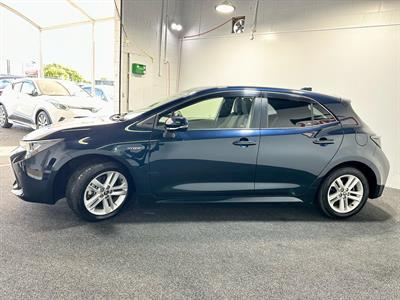 2018 Toyota Corolla - Thumbnail