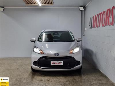 2022 Toyota Aqua - Thumbnail