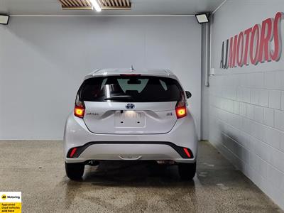 2022 Toyota Aqua - Thumbnail