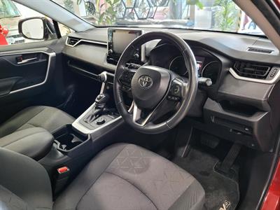 2021 Toyota RAV4 - Thumbnail