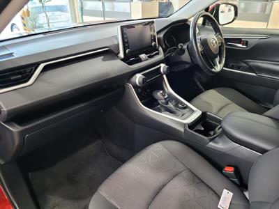2021 Toyota RAV4 - Thumbnail