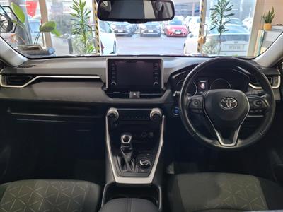 2021 Toyota RAV4 - Thumbnail