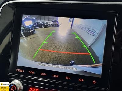 2020 Mitsubishi Outlander - Thumbnail