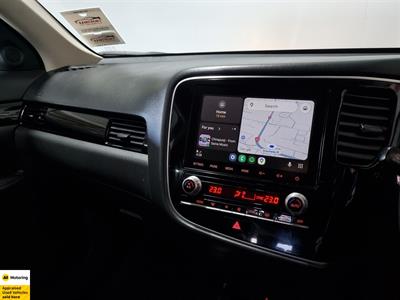 2020 Mitsubishi Outlander - Thumbnail