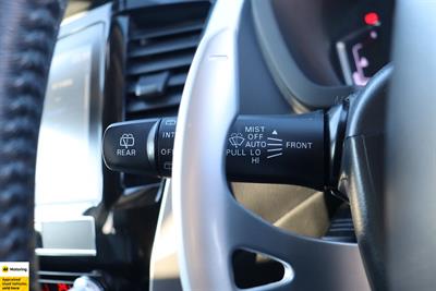 2023 Mitsubishi Pajero Sport - Thumbnail