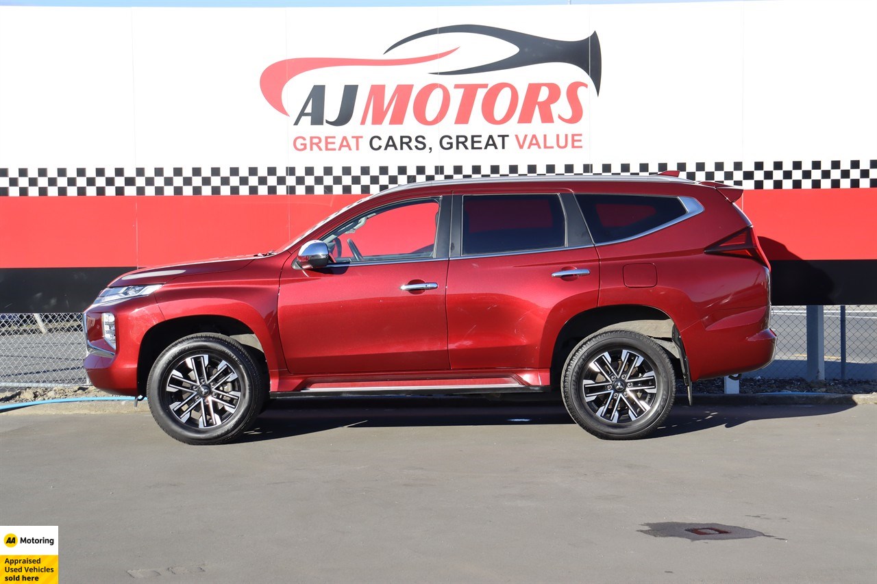 2023 Mitsubishi Pajero Sport