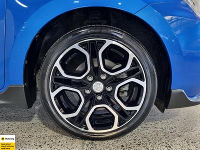 2018 Suzuki Swift - Thumbnail