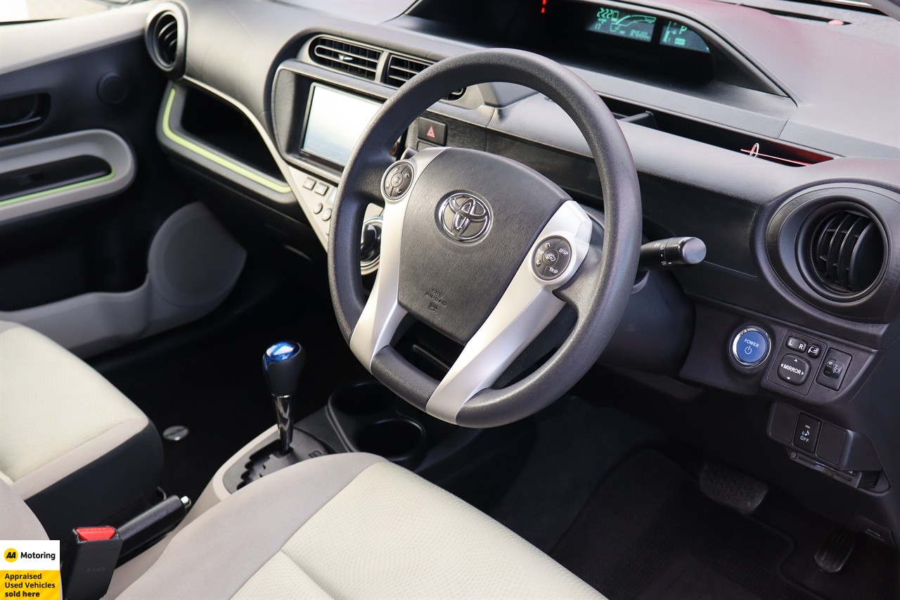 2013 Toyota Aqua