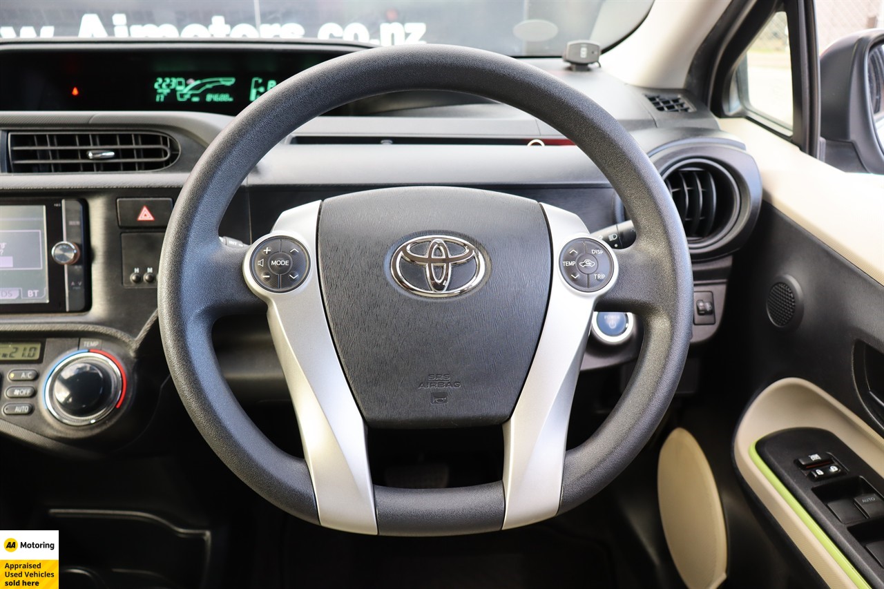 2013 Toyota Aqua
