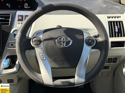 2012 Toyota Prius - Thumbnail
