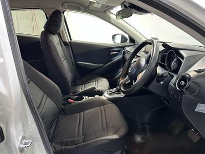2015 Mazda Demio - Thumbnail