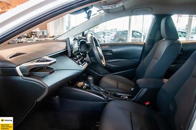 2019 Toyota Corolla - Thumbnail