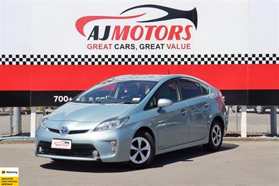 2012 Toyota Prius - Thumbnail