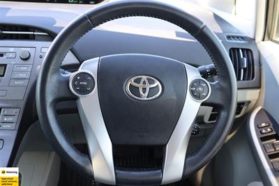 2012 Toyota Prius - Thumbnail