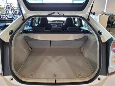 2012 Toyota Prius - Thumbnail