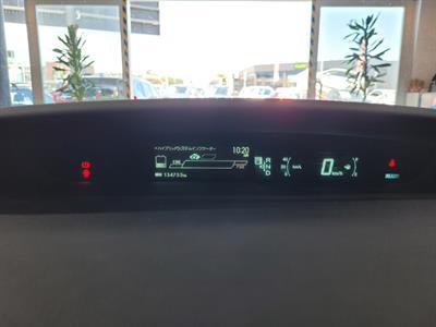 2012 Toyota Prius - Thumbnail