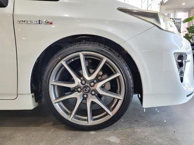 2012 Toyota Prius - Thumbnail