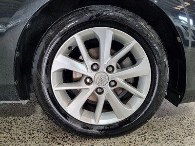 2014 Toyota Auris - Thumbnail