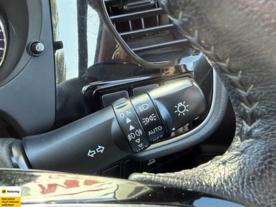 2022 Mitsubishi Outlander - Thumbnail