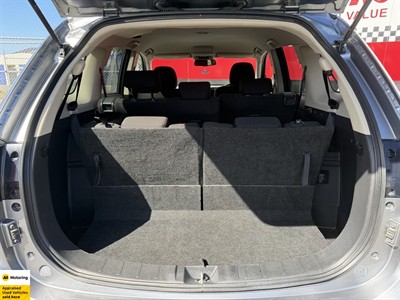 2022 Mitsubishi Outlander - Thumbnail